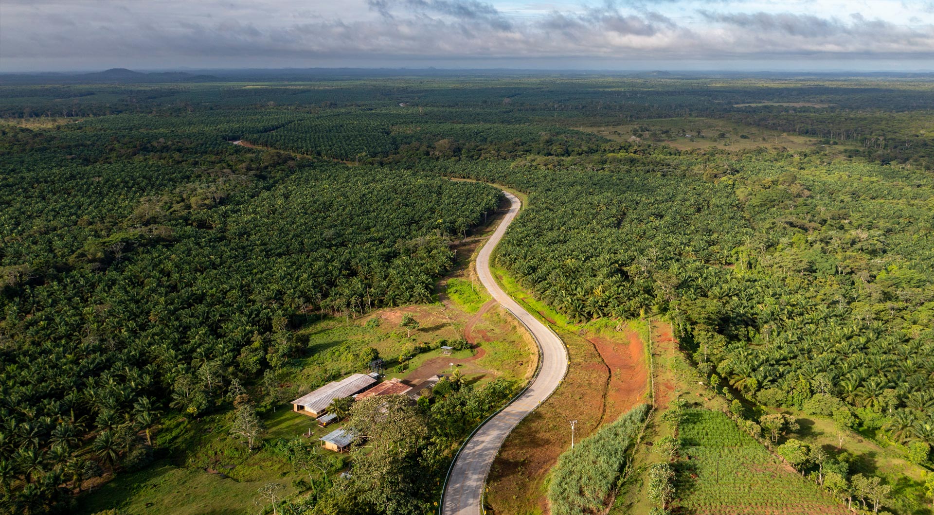 Carretera El Rama - Kukra Hill, Nicaragua. Concreto Hidráulico. Grupo Santa Fe